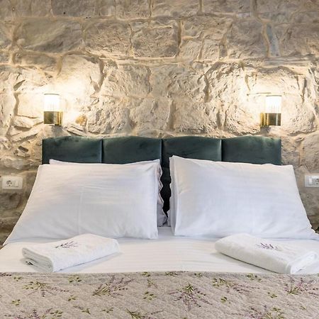Bonbon Old Town Private En-Suite Room Split Exterior foto