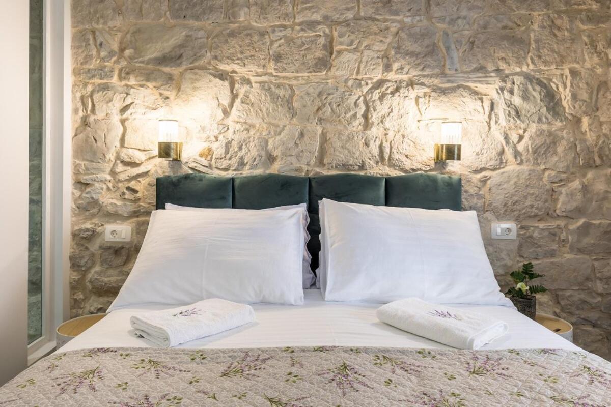 Bonbon Old Town Private En-Suite Room Split Exterior foto