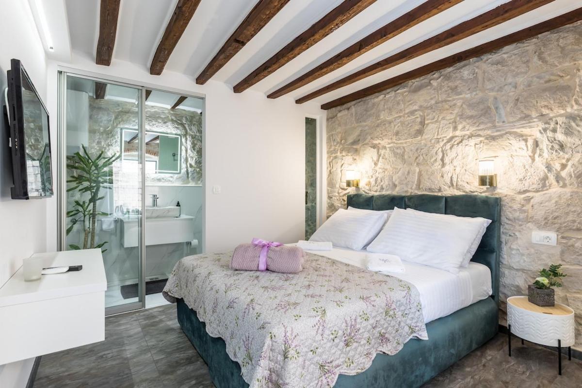 Bonbon Old Town Private En-Suite Room Split Exterior foto